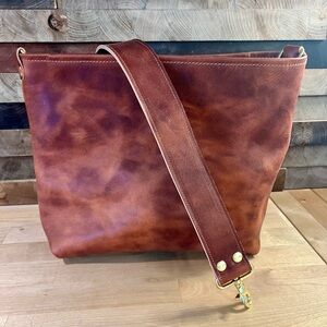 ❌ SOLD ❌ KMM & Co Very Tumbled Old English Derby Mini Crossbody Tote